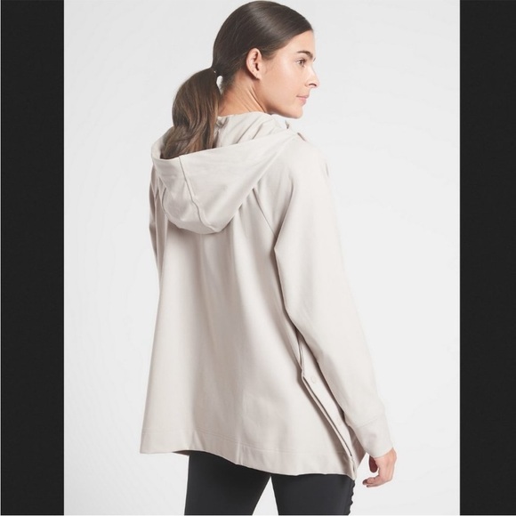 Athleta Abalone Light Grey Khaki Glacier Handkerchief Poncho Pullover - Picture 3 of 10